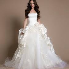 صور فساتين زفاف مودرن 2020 , اجمل واحدث فستان ليلة العمر 480 5