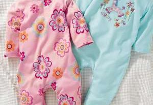 صور ملابس بيبي حديث الولادة اولاد , ما هي تجهيزات البيبي , طفولة جميلة ومميزة 30 3.png 300x205